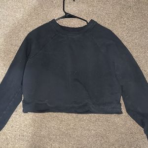 Born primitive crop sweatshirt